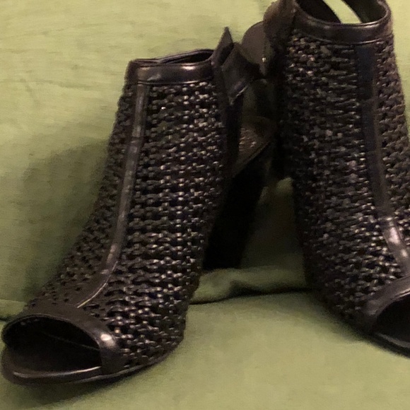 Vince Camuto Black Heeled Open Toe Booties - Picture 1 of 6